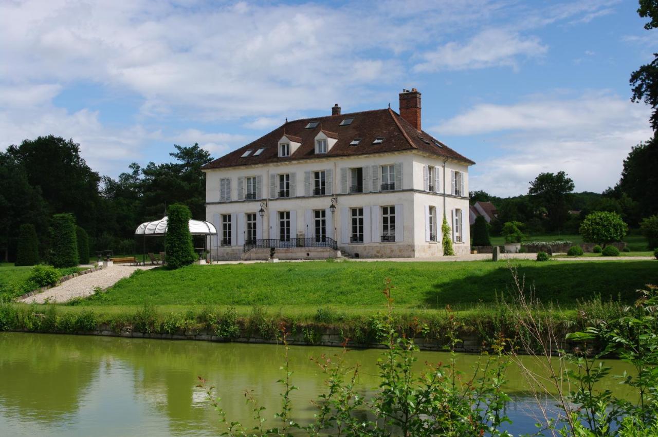 Château de Pommeuse - Bed and Breakfast