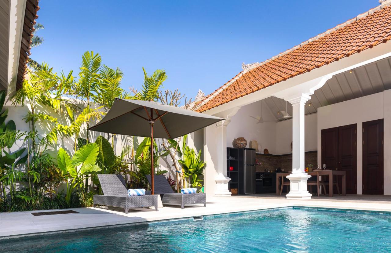 Villa Tahi - Stylish luxury, tranquil location, walk to beach - B&B Legian