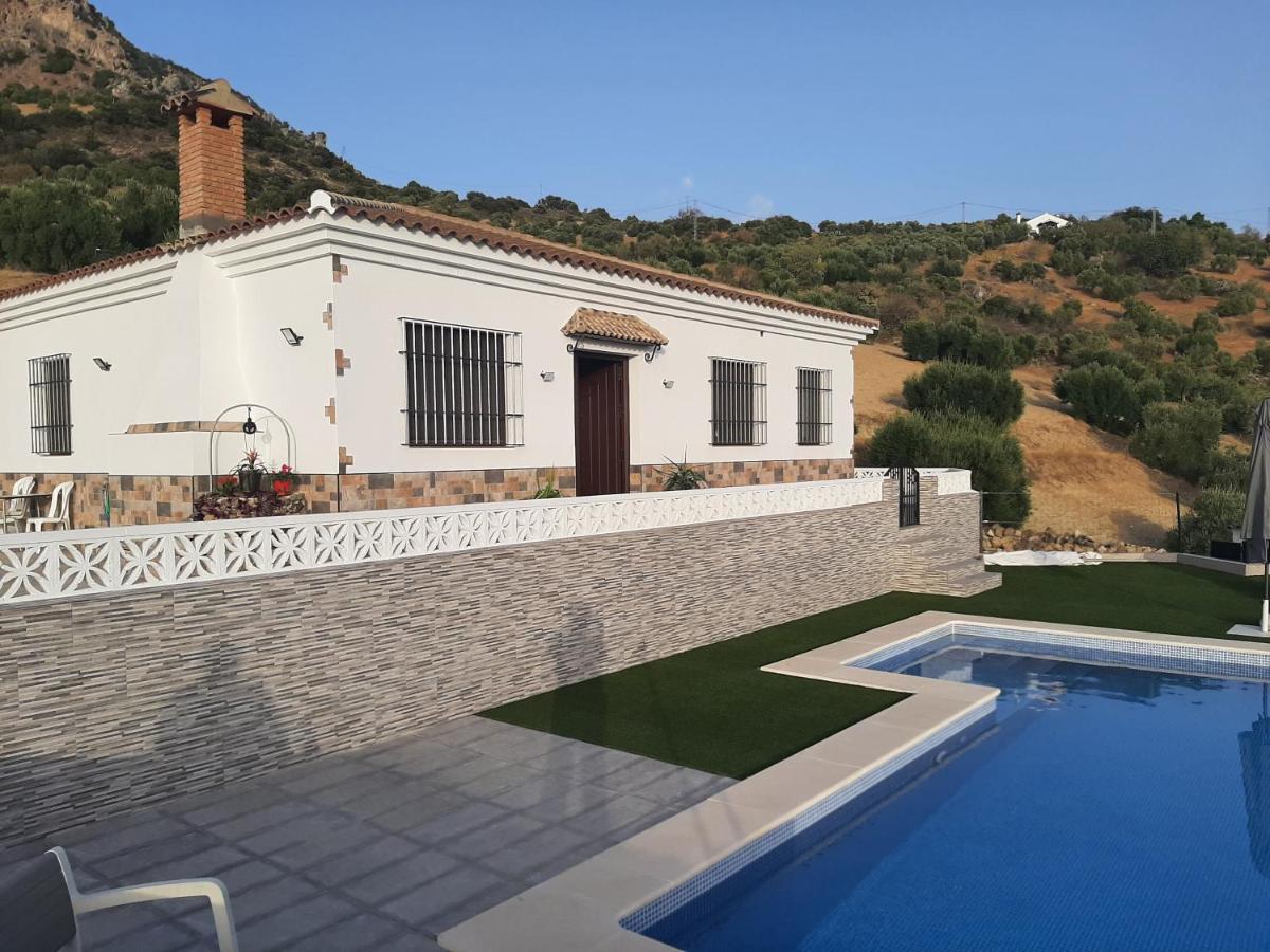 Vivienda Rural Villa Madrid Alcázar - Bed and Breakfast El Gastor