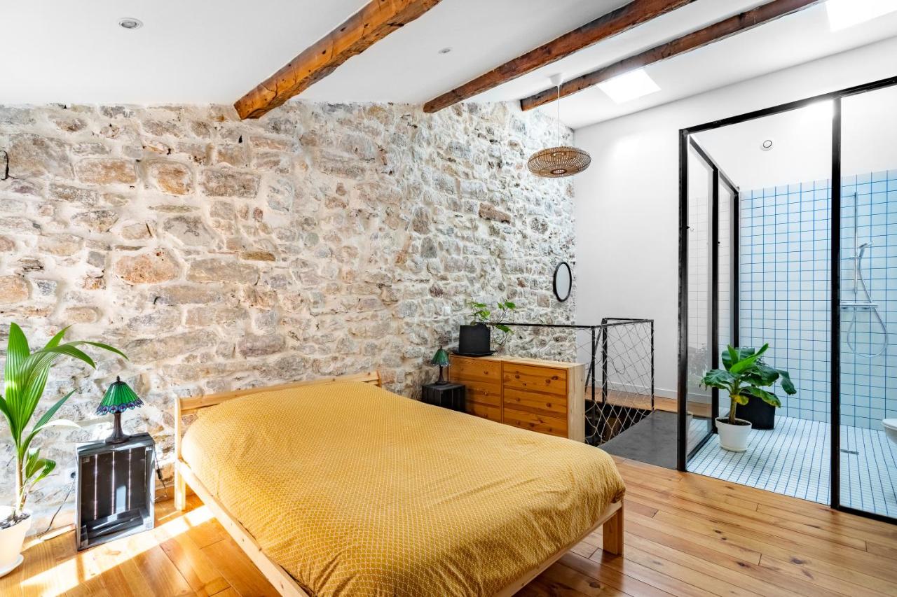 B&B Hyères - Singulary House-Loft with AC Downtown - Dodo et Tartine - Bed and Breakfast Hyères