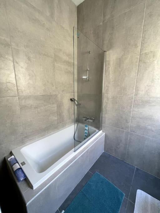 Brand new Appartement of two bedrooms in Sliema - Chambres d'hôtes Sliema