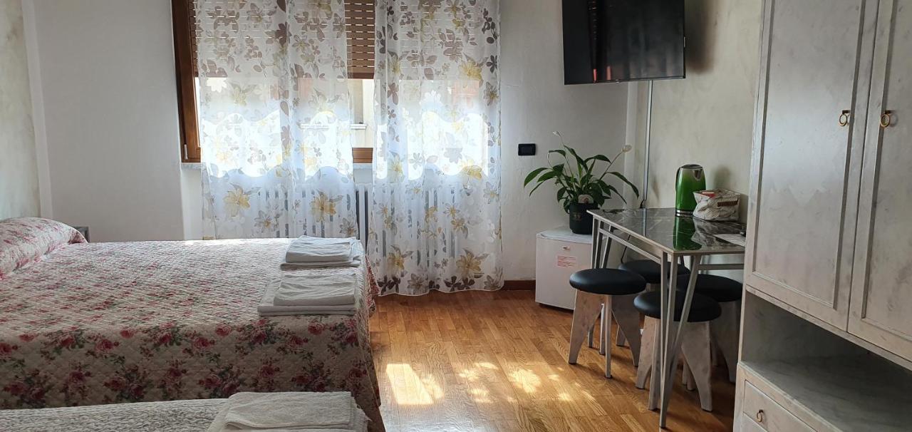 Quadruple Room with Private Bathroom
