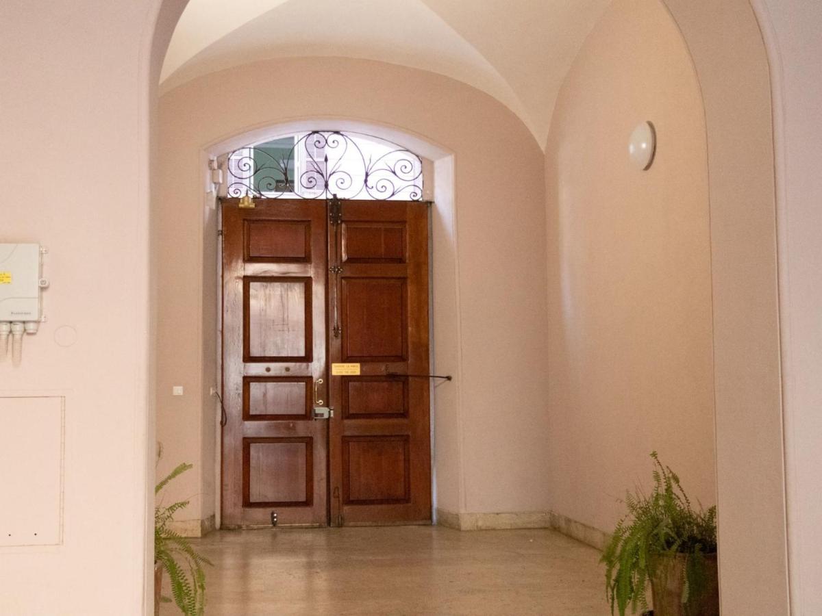 The Best Rent - Spacious apartment near Roma Termini station - Chambres d’hôtes Rome