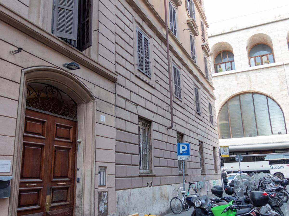 The Best Rent - Spacious apartment near Roma Termini station - B&B Rome