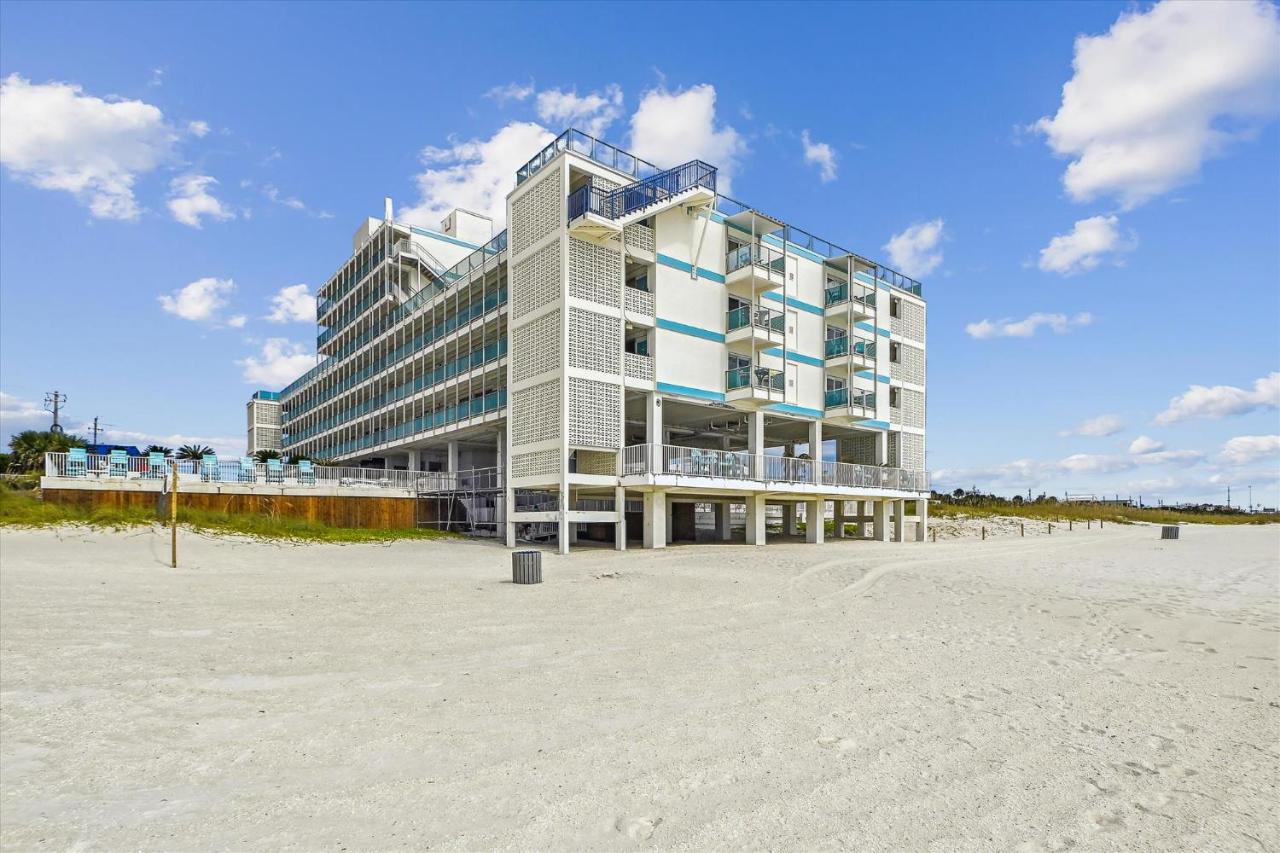 Fontainebleau Terrace #601 by Book That Condo - B&B Panama City Beach