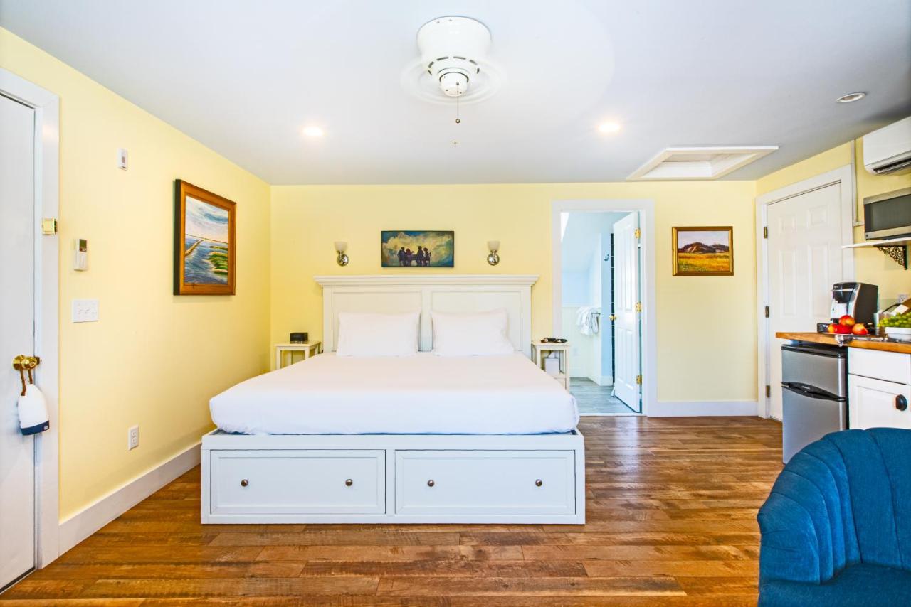 King Suite with Spa Bath