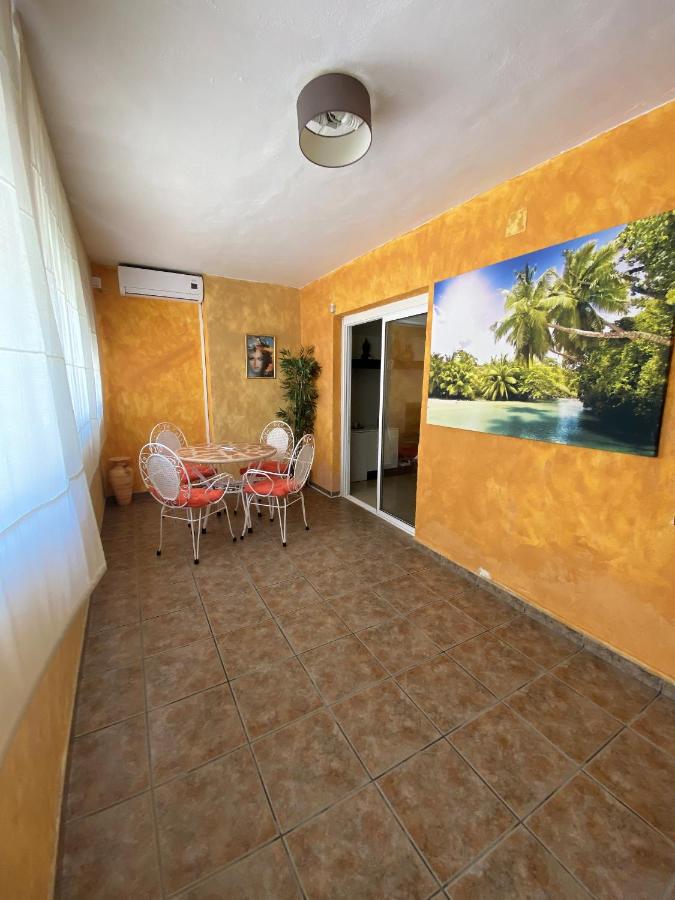 Apartamento Aguadulce Playa - Bed and Breakfast