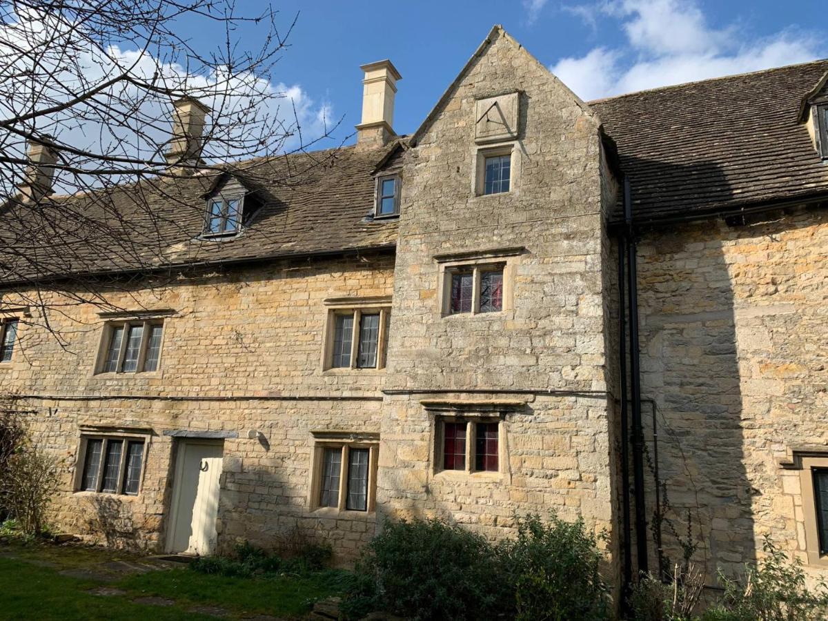 6 Bedroom Farm House with 12 Beds in Weldon - B&B