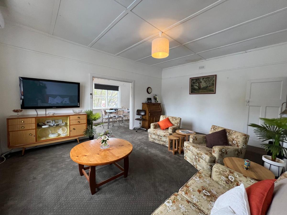 B&B Healesville - The Loft on Main Street - Bed and Breakfast Healesville