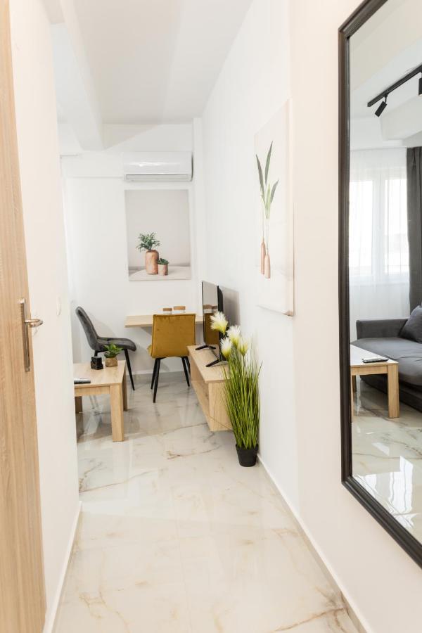 Hugo Superior Studios - B&B