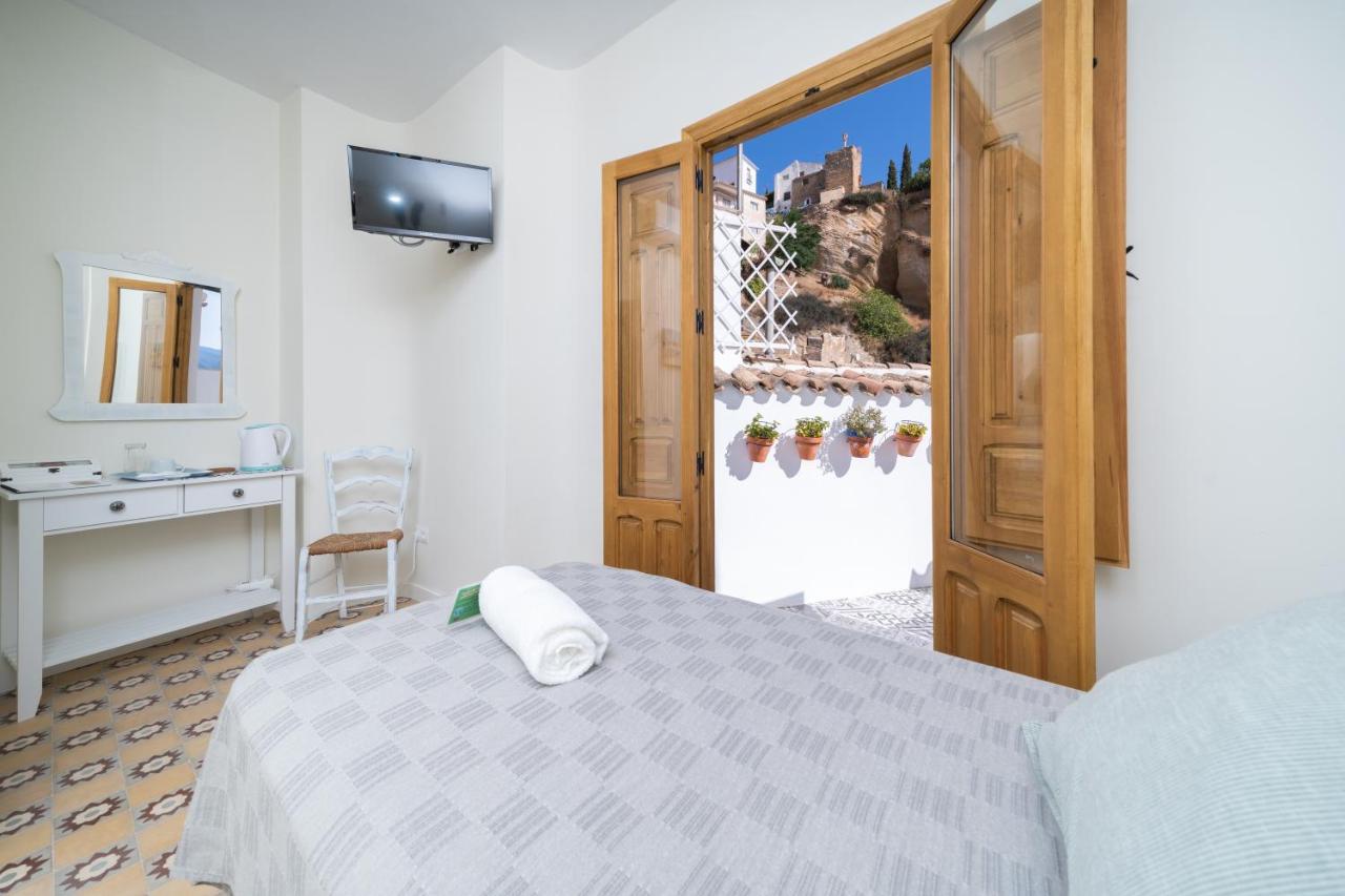Single Room with Private Bathroom