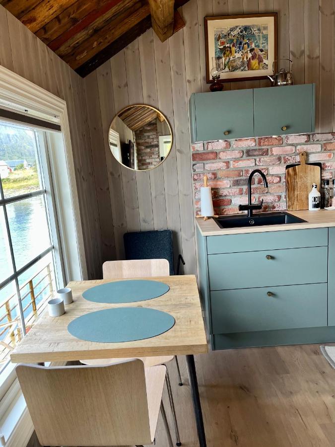 Lofoten suite apartments - Rostad Retro Rorbuer - B&B