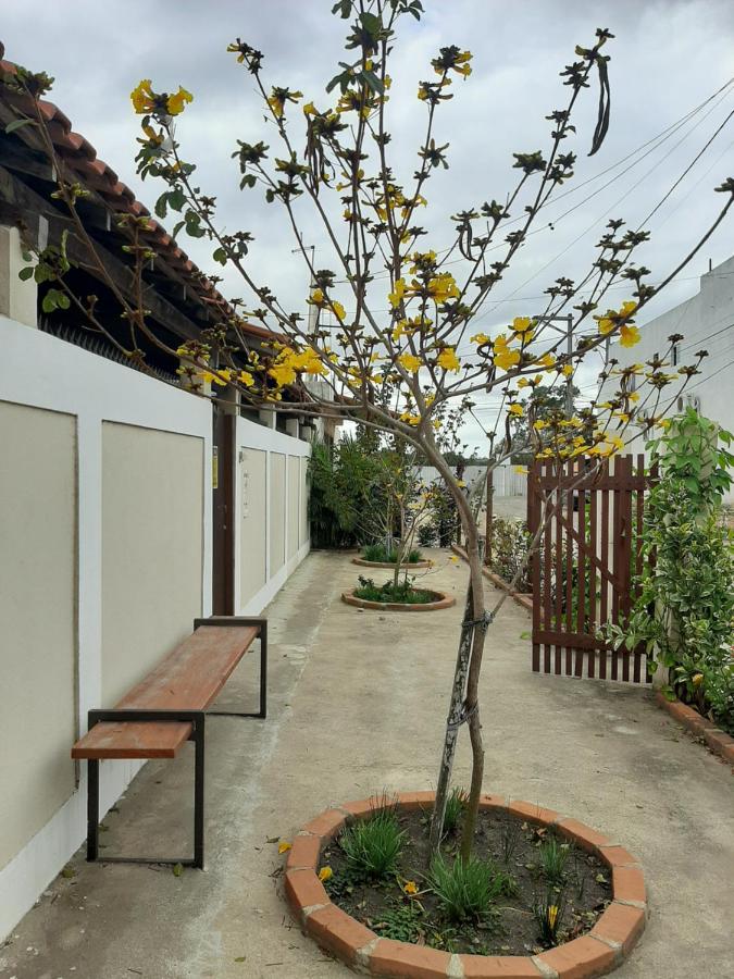 Casa completa e ampla com Wi-Fi e garagem para dois veículos - B&B