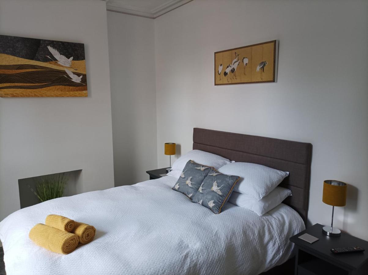 B&B Liverpool - Victorian Renovation Room 1 - Bed and Breakfast Liverpool