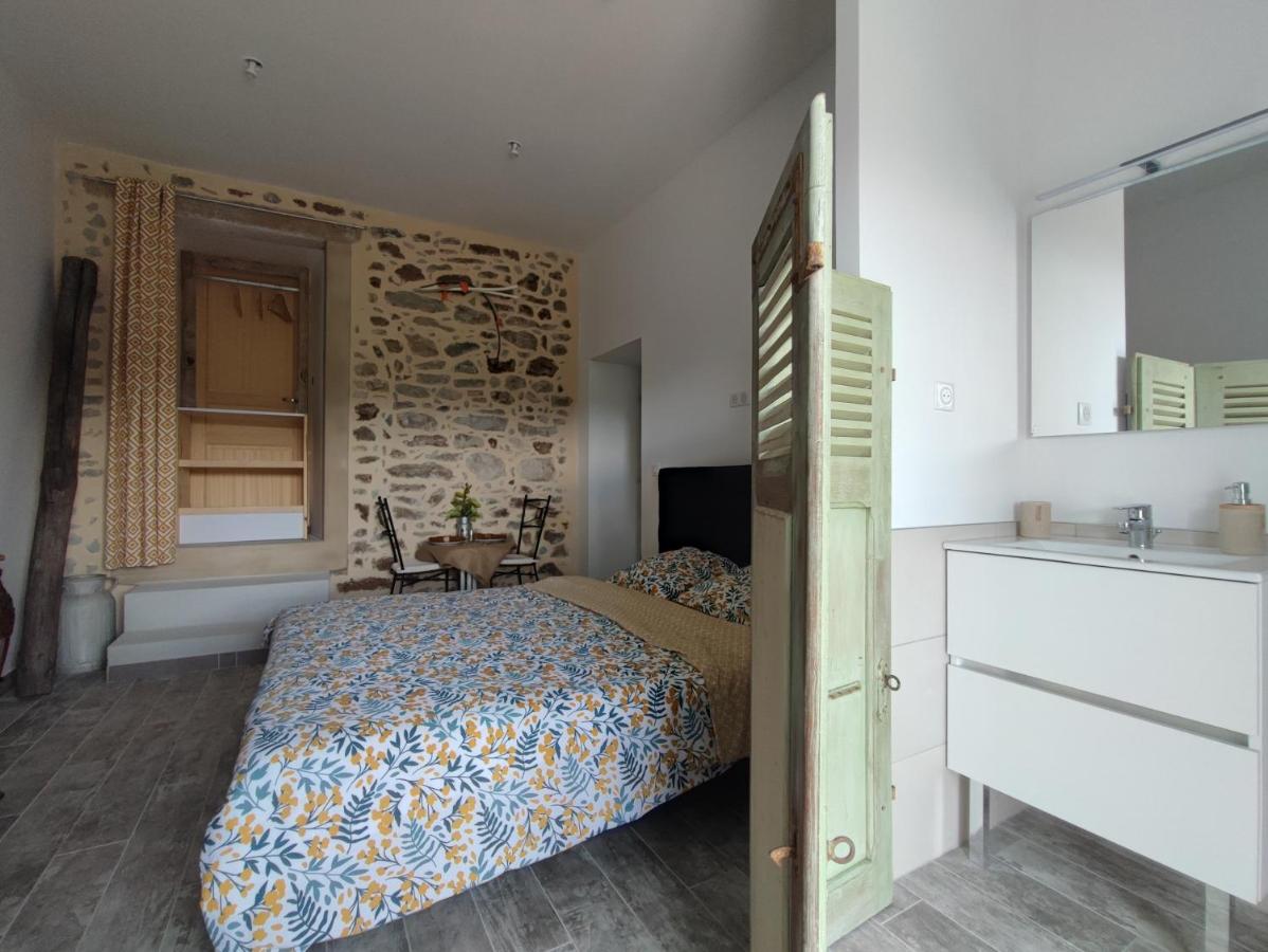 Le Mas de la Charrette - Bed and Breakfast