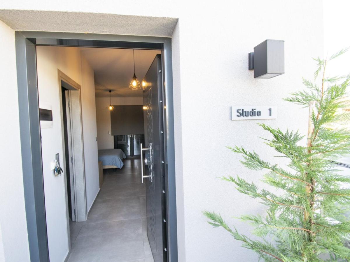 Studio mit Gartenblick