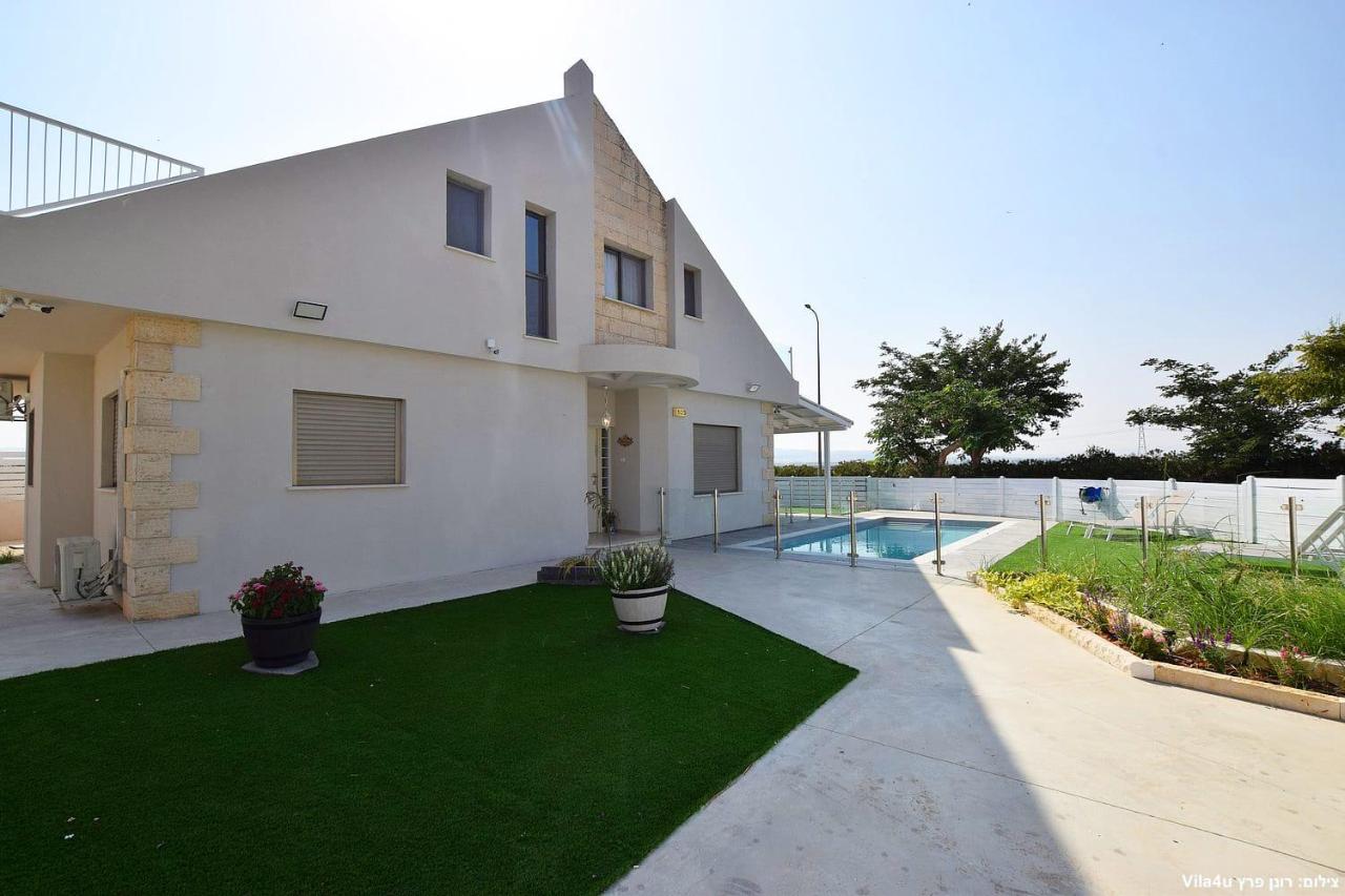 וילת קסם הזוהר- ניר יפה - Bed and Breakfast Nir Yafe