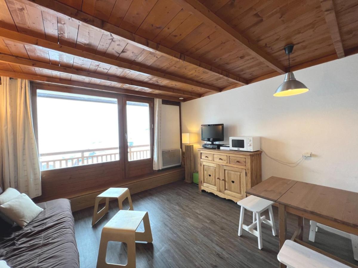 Appartement 6 places, superbe vue face à la montagne, 50m des pistes - B&B Val Thorens