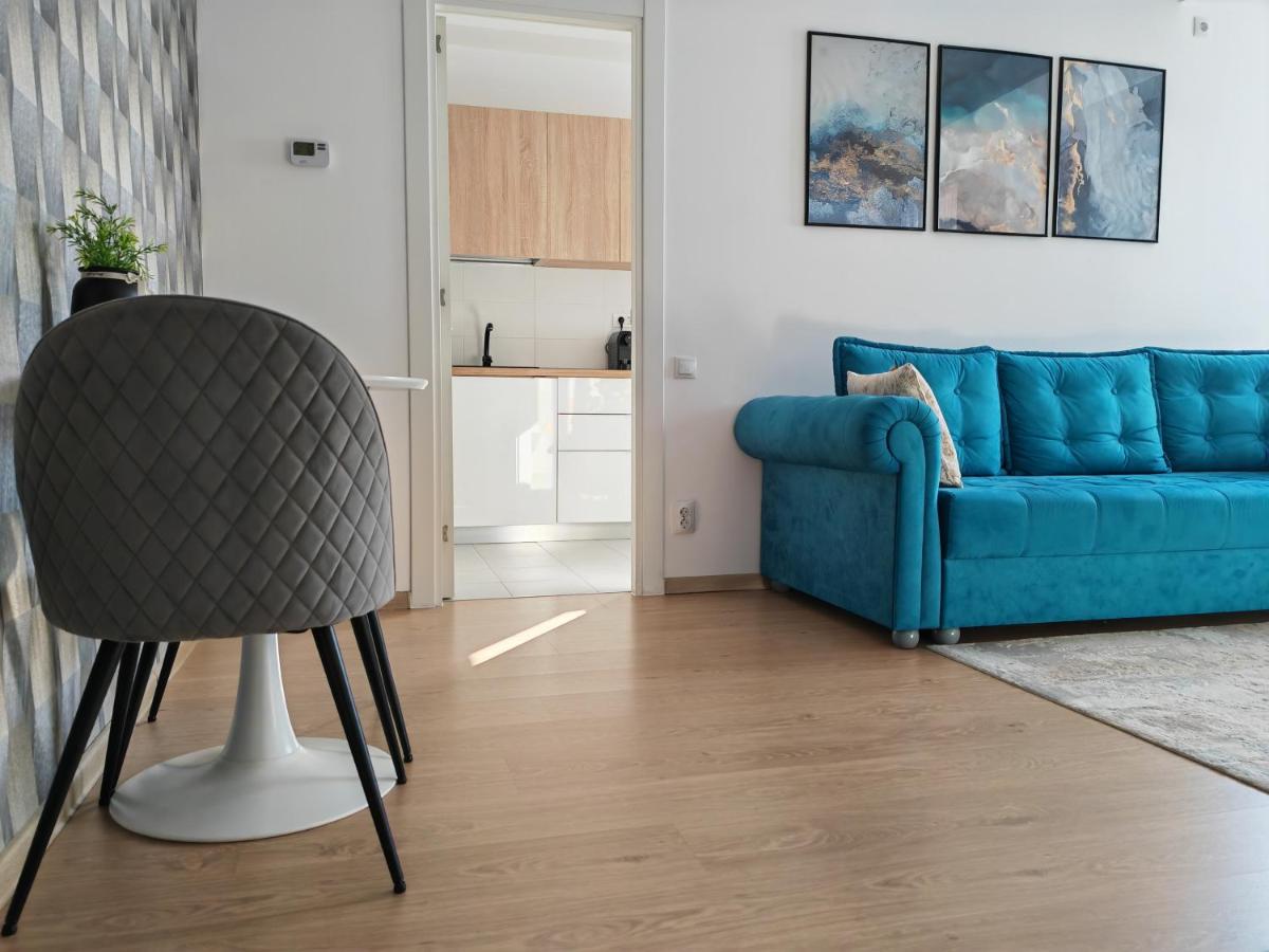 Sunset Bucharest 75 - B&B Bucharest