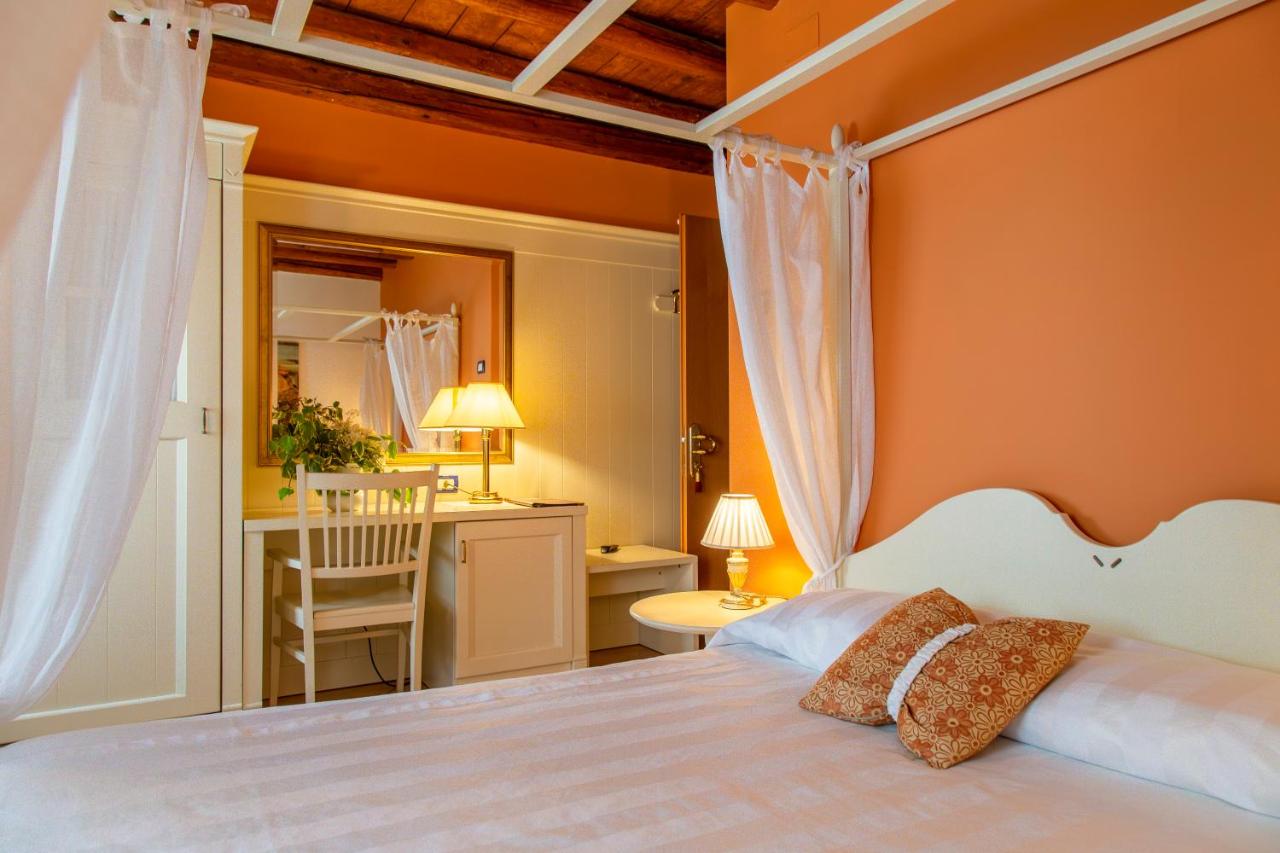 B&B Vittorio Veneto - Hotel Calvi-Ristorante Mainor - Bed and Breakfast Vittorio Veneto