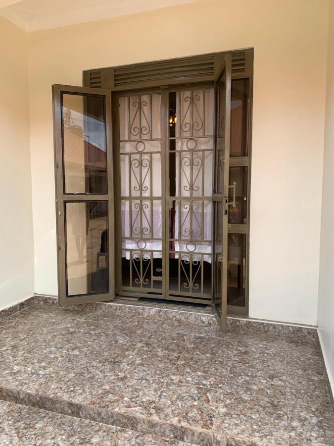 MiniPalais Bukoto - B&B