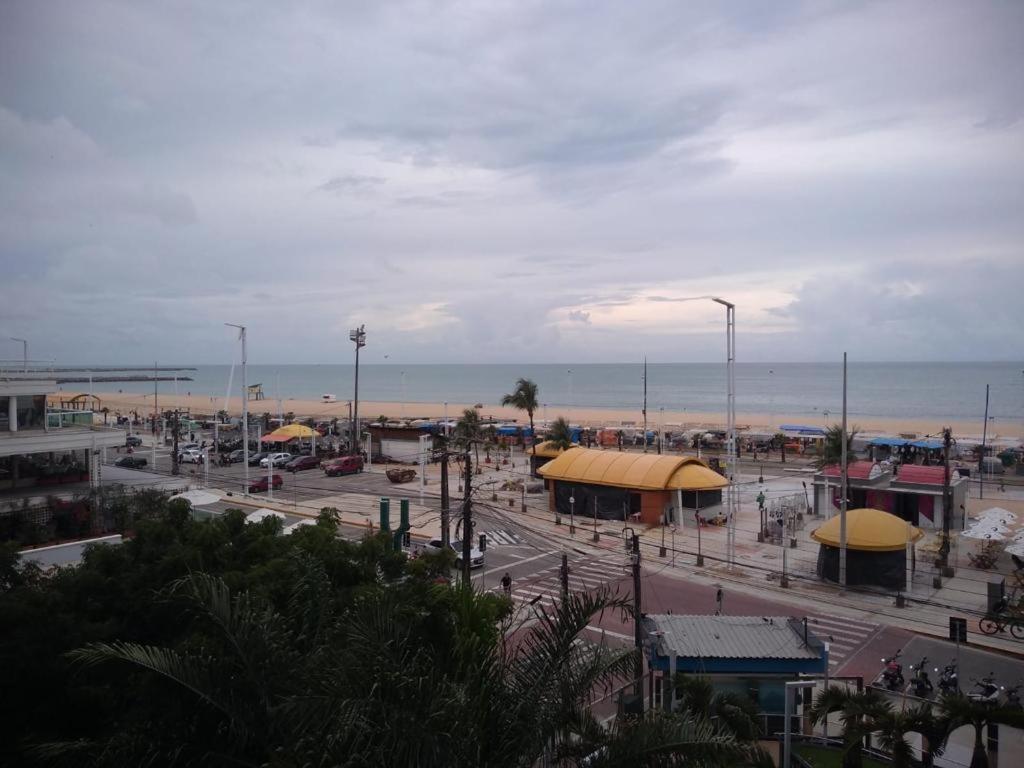 Alugo Temporada apartamento frente ao mar de Fortaleza vista panorâmica do Mar - Chambres d'hôtes Fortaleza