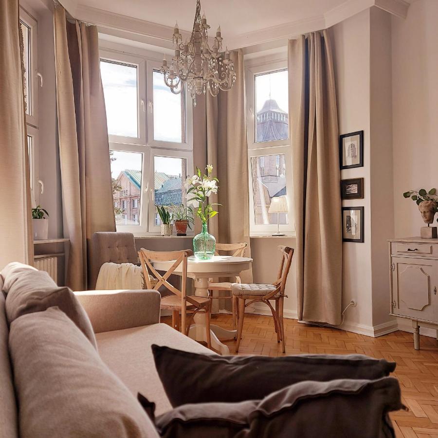 Apartament w kamienicy w sercu miasta Szczecin Wały Chrobrego - Ferienwohnung Stettin