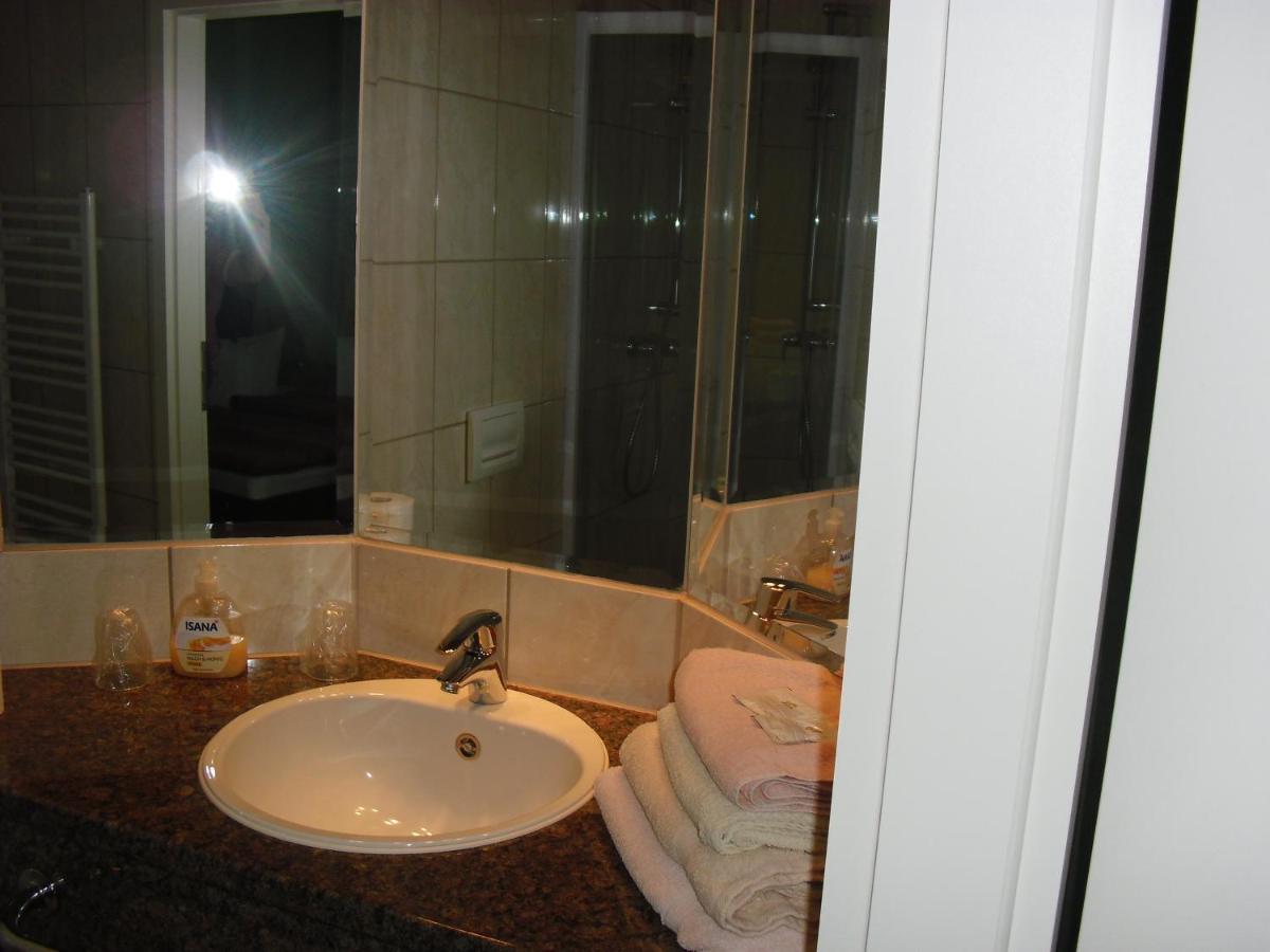 Twin Room with Bathroom