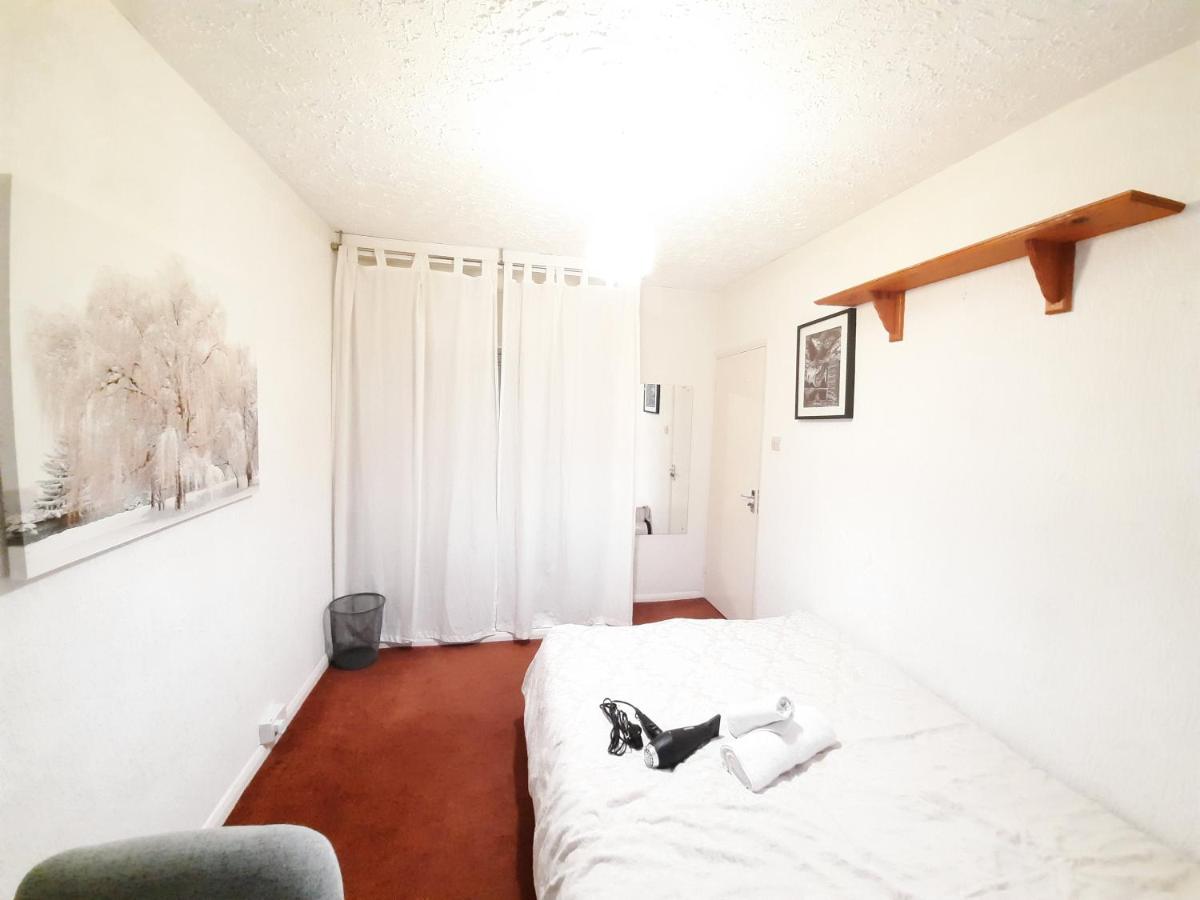 Standard Double Room with Shared Bathroom
