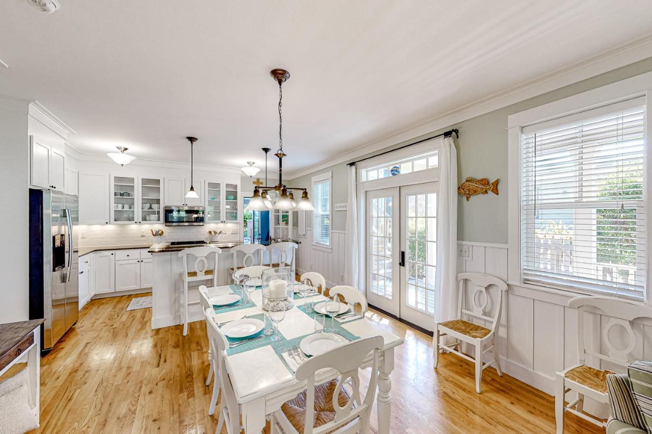 Raven's Hideaway - B&B Lincoln City