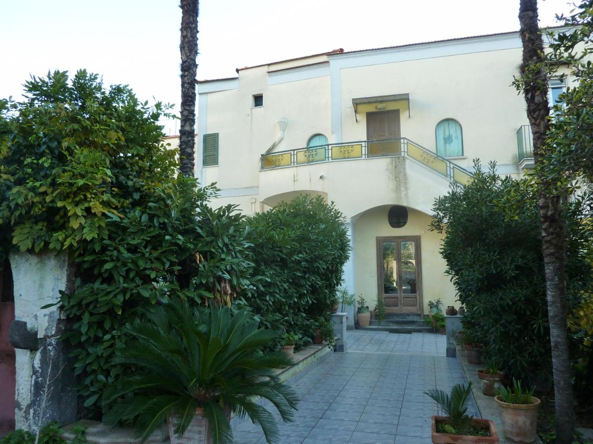 Alle 6 palme - Bed and Breakfast Ercolano