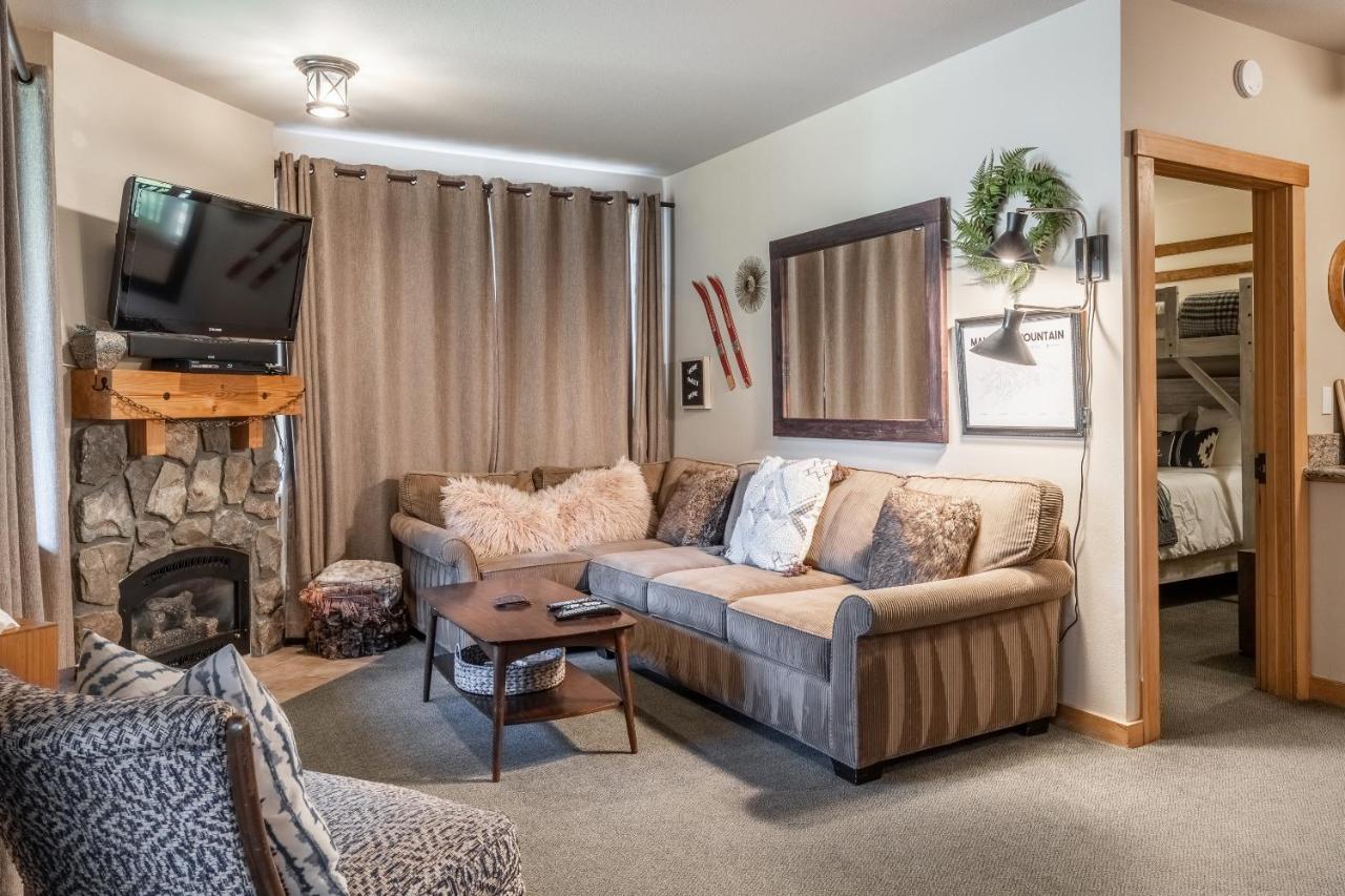 Ski in Ski Out Juniper Springs Lodge #351 Luxury Slope-side 2 Bedrm 2 Bath End Unit! - B&B Mammoth Lakes
