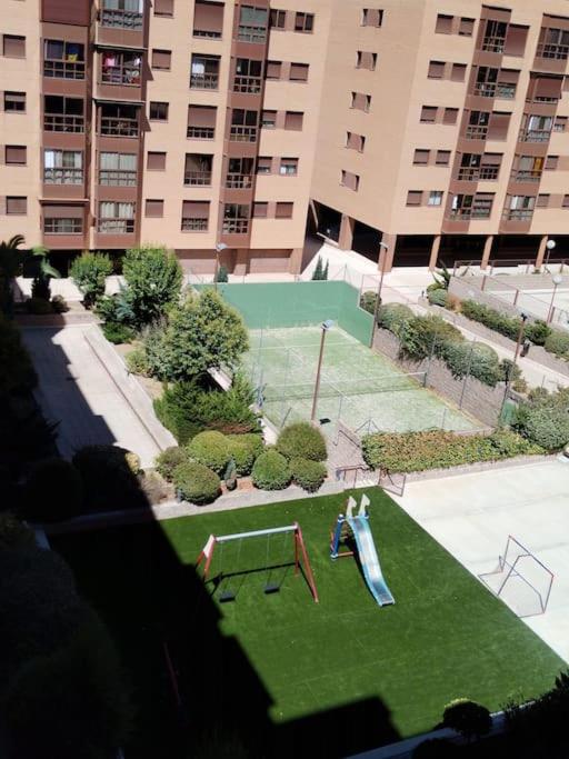 Madrid Wanda Aeropuerto Ifema Plenilunio Dy - B&B Madrid