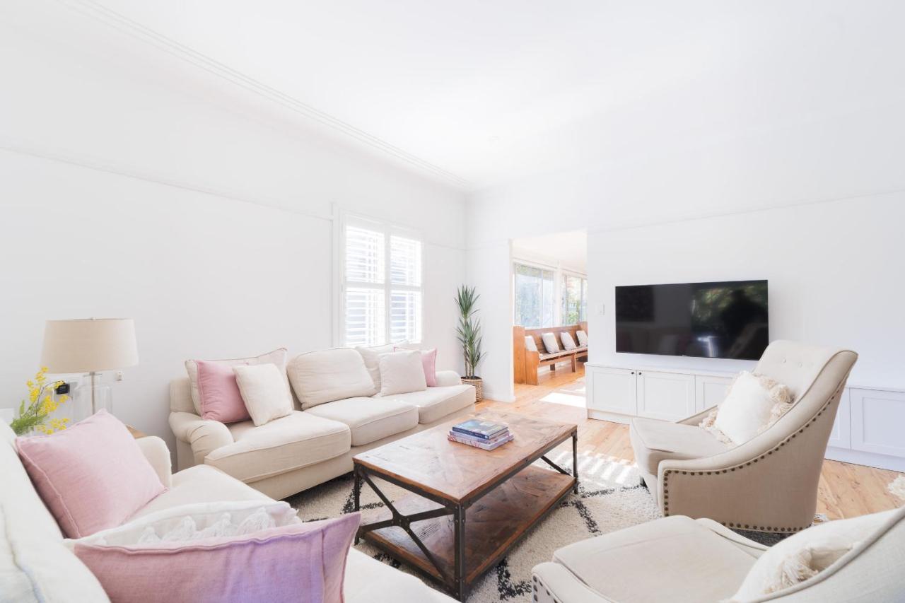 La Villette sleeps 9 fireplace BBQ Pet Friendly - B&B Katoomba