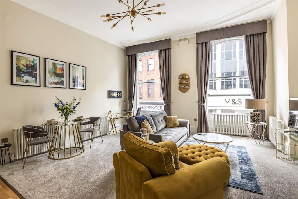 Rowntree One - Stunning Apartment- Grade II listed - B&B