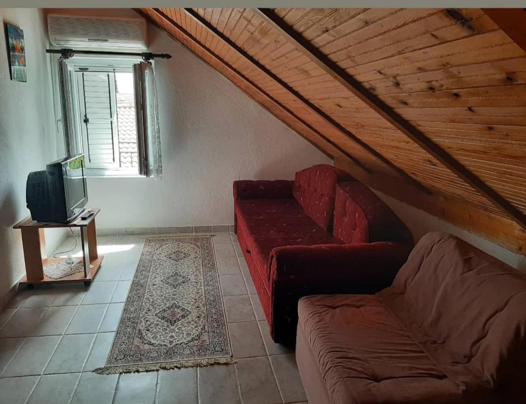 Apartman Marija Tivat 100m from the beach - Ferienwohnung Tivat