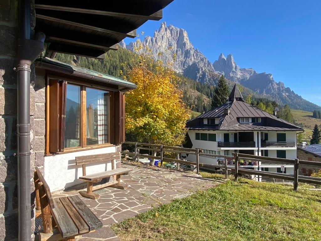 B&B San Martino di Castrozza - Casa Loria - Appartamento con Giardino - Bed and Breakfast San Martino di Castrozza