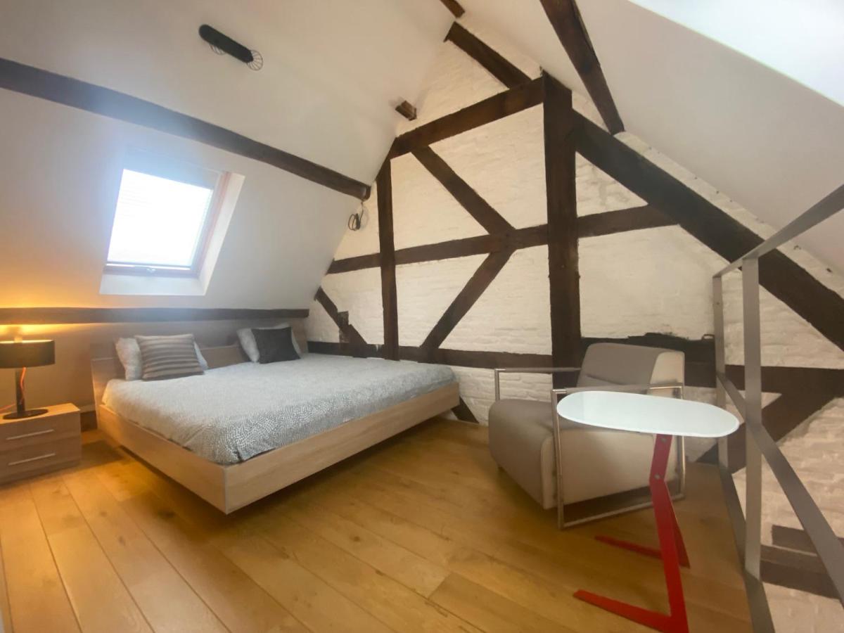 TRIPLEX NEUVICE - B&B Liège