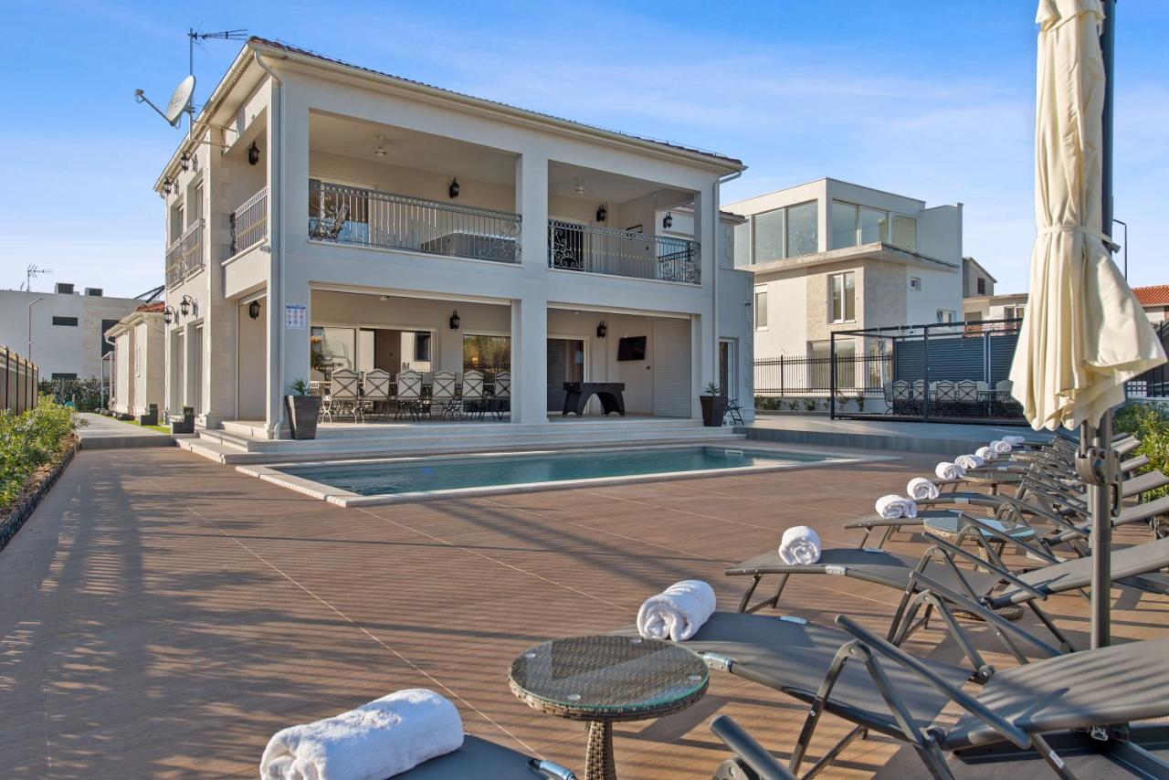 Villa Carolus-Luxurious Dalmatia Villa - B&B Vodice