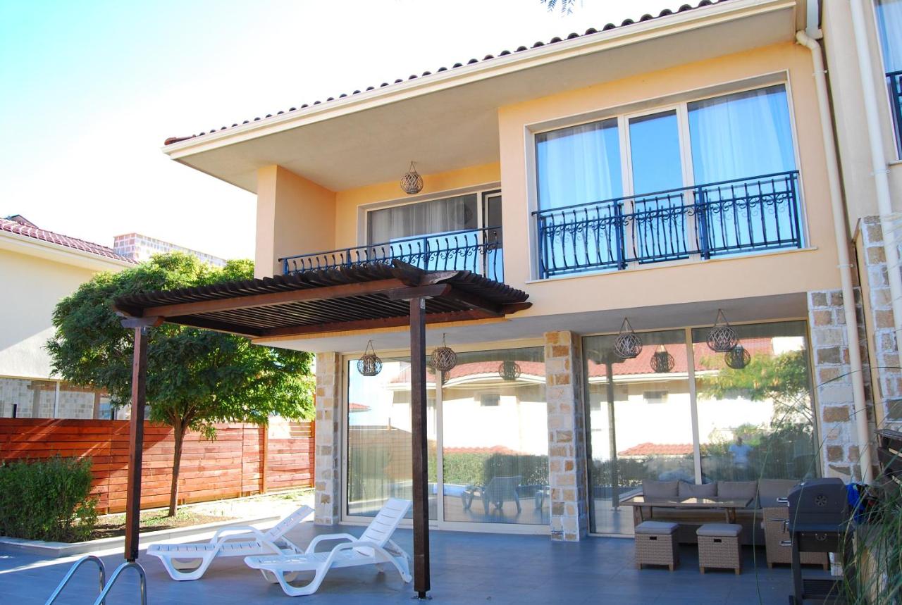 Villa con 3 Camere da Letto