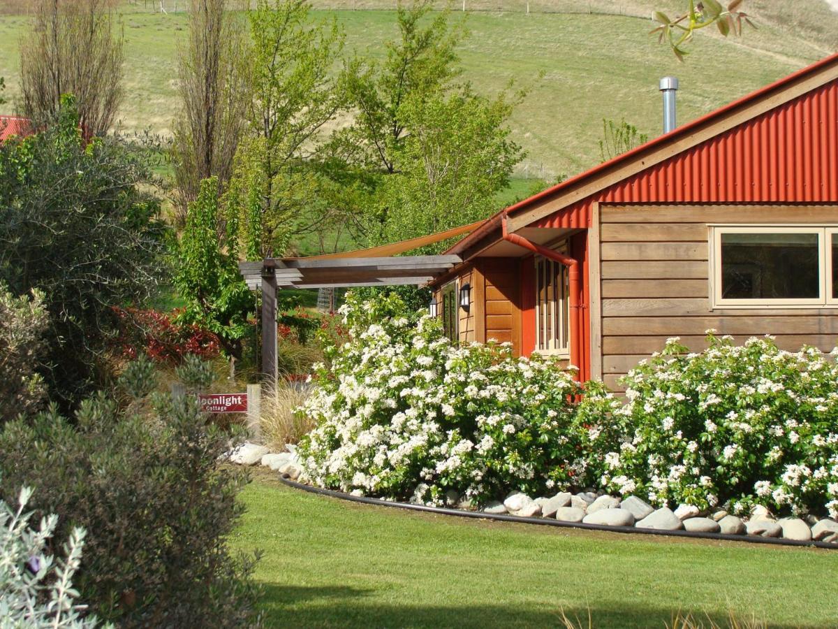 Burn Cottage Retreat - B&B Cromwell