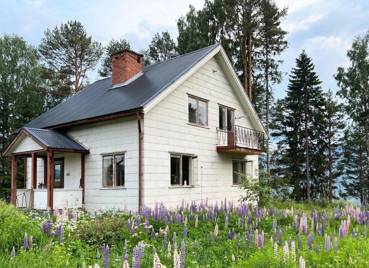 B&B Likenäs - Rural villa with a view of Klaralven - Bed and Breakfast Likenäs