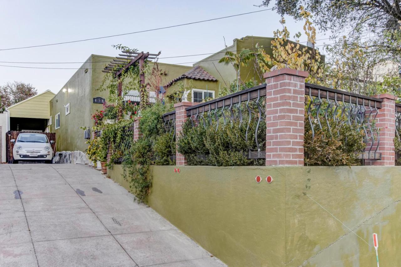Marbella Lane - Bright and Cozy Home near SFO - B&B San Mateo