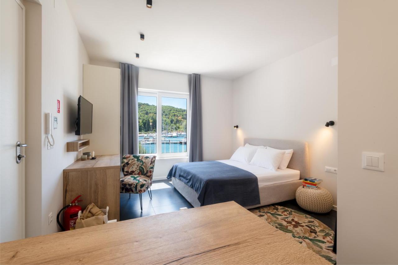 Luxury Seaview Studio Apartment - Luna - Chambres d’hôtes Slano