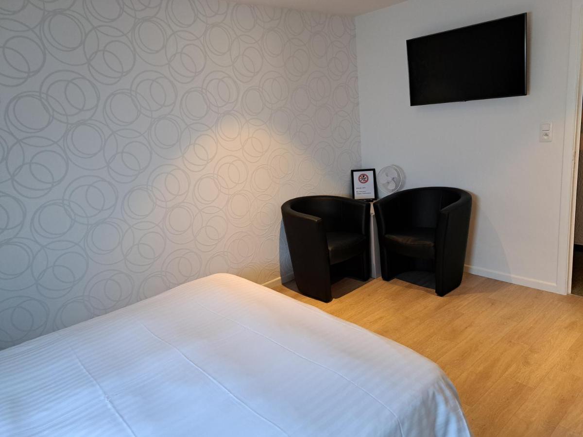 Camera Queen Standard