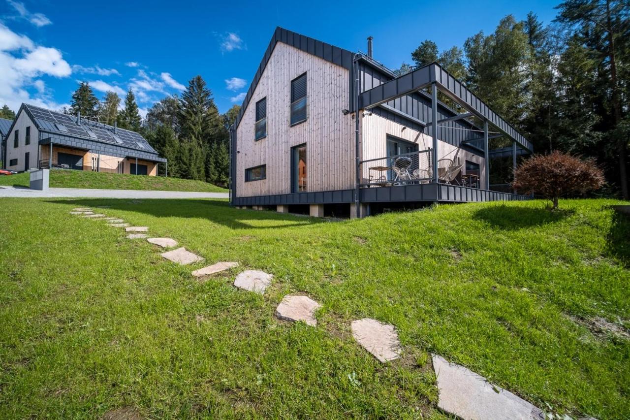 Holiday House U Hájenky 13P Lipno Home - Chambres d’hôtes