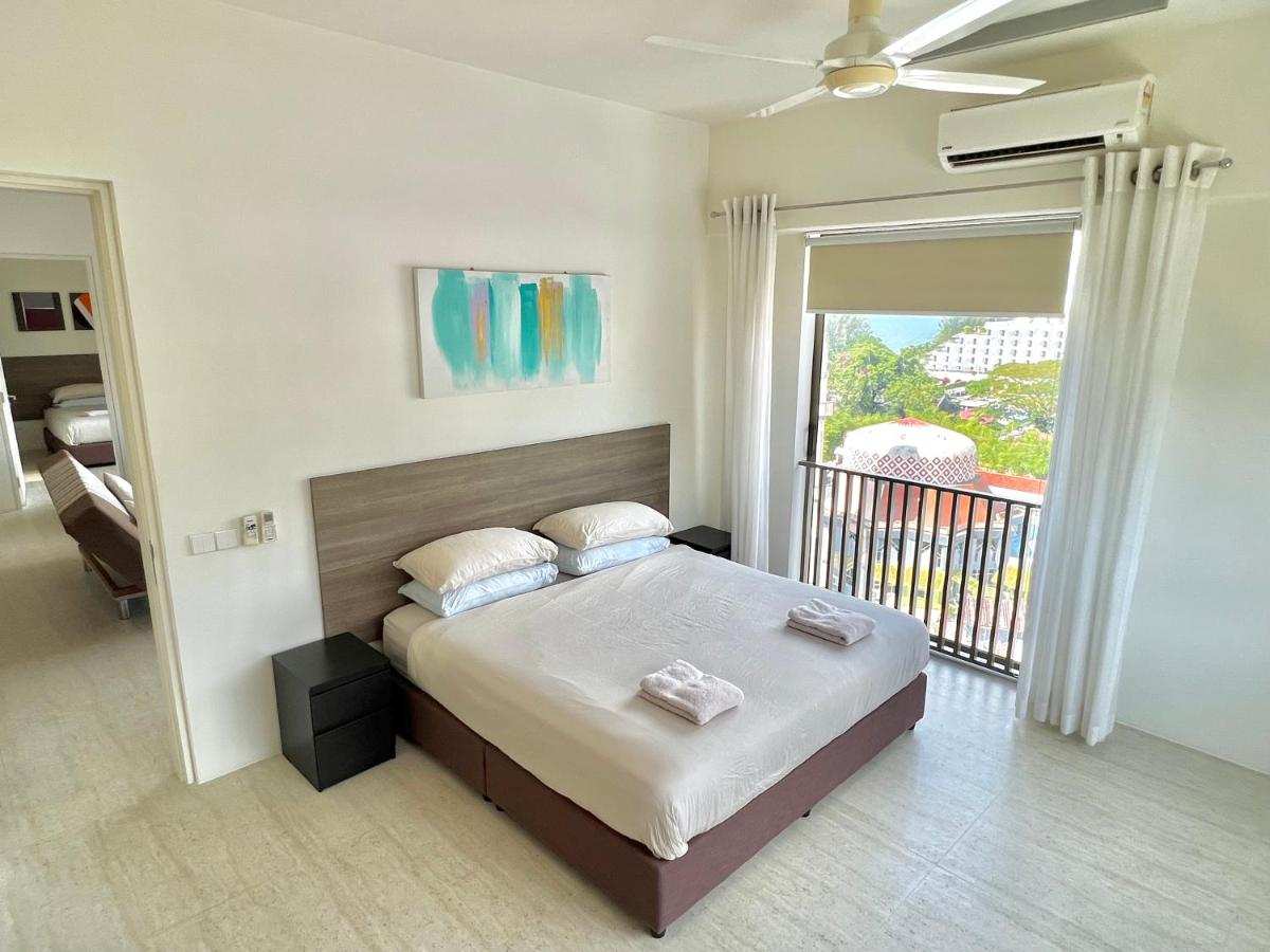 Apartamento de 2 dormitorios con vistas parciales al océano