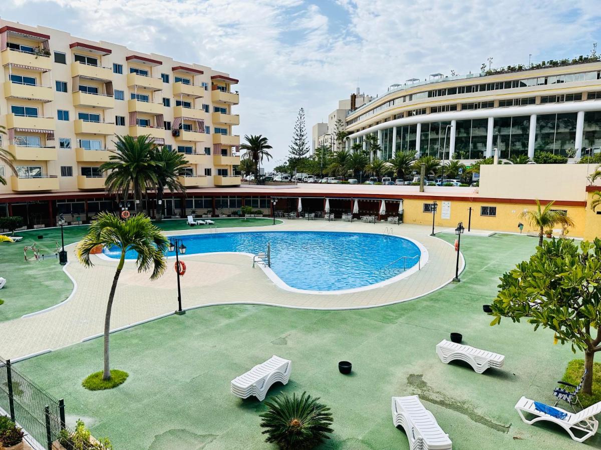 Newly renovated Vistas Muelle de Los Cristianos Pier view FREE WIFI - Chambres d'hôtes Arona