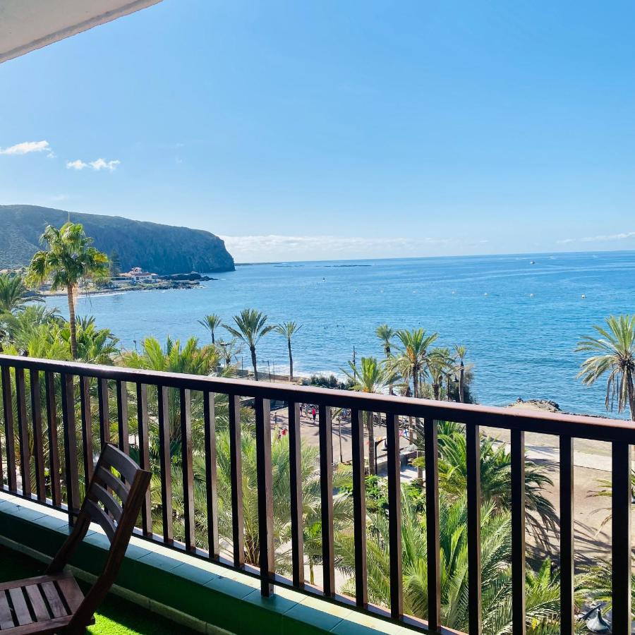 PARADISE HOLIDAYS 2 BEDROOMS APARTMENT & SEA VIEW, Los Cristianos, Tenerife - B&B Arona