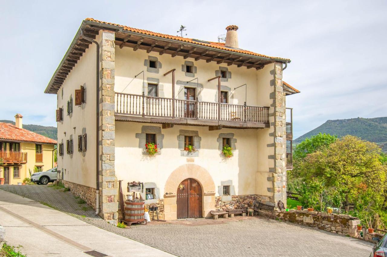 Appartamento con 3 Camere da Letto